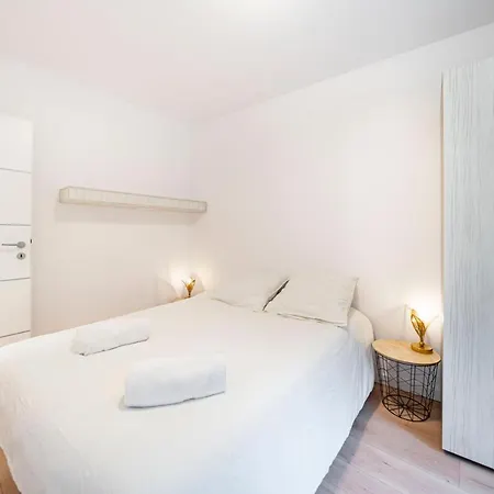 Apartment Neuf - Proche Et Centre-ville - Ac Menton